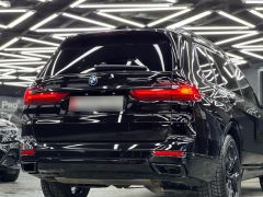 Фото авто BMW X7