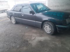 Фото авто Mercedes-Benz W124