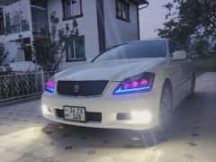 Фото авто Toyota Crown