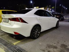 Photo of the vehicle Lexus IS