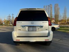 Photo of the vehicle Lexus GX