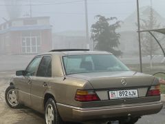 Photo of the vehicle Mercedes-Benz W124