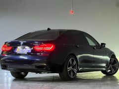 Photo of the vehicle BMW 7 Series