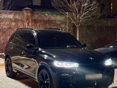 Photo of the vehicle BMW X7