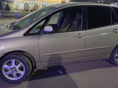 Фото авто Toyota Corolla Verso