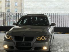 Photo of the vehicle BMW 3 Series