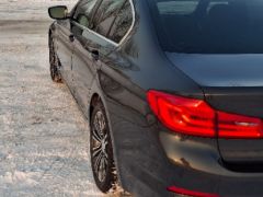 Photo of the vehicle BMW 5 Series