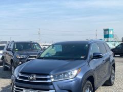 Photo of the vehicle Toyota Highlander