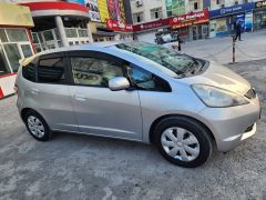 Фото авто Honda Fit