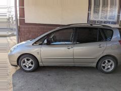 Фото авто Toyota Corolla Verso