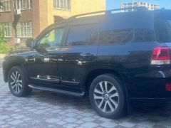 Сүрөт унаа Toyota Land Cruiser