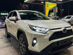 Сүрөт унаа Toyota RAV4