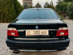 Photo of the vehicle BMW 5 Series