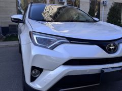 Сүрөт унаа Toyota RAV4