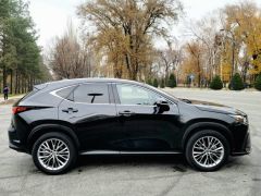 Photo of the vehicle Lexus NX