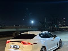 Сүрөт унаа Kia Stinger