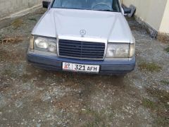 Сүрөт унаа Mercedes-Benz W124