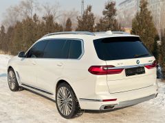 Фото авто BMW X7