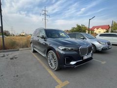 Photo of the vehicle BMW X7