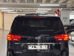 Сүрөт унаа Kia Carnival