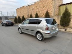 Сүрөт унаа Toyota Corolla Verso