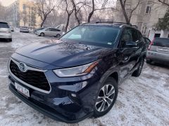 Photo of the vehicle Toyota Highlander