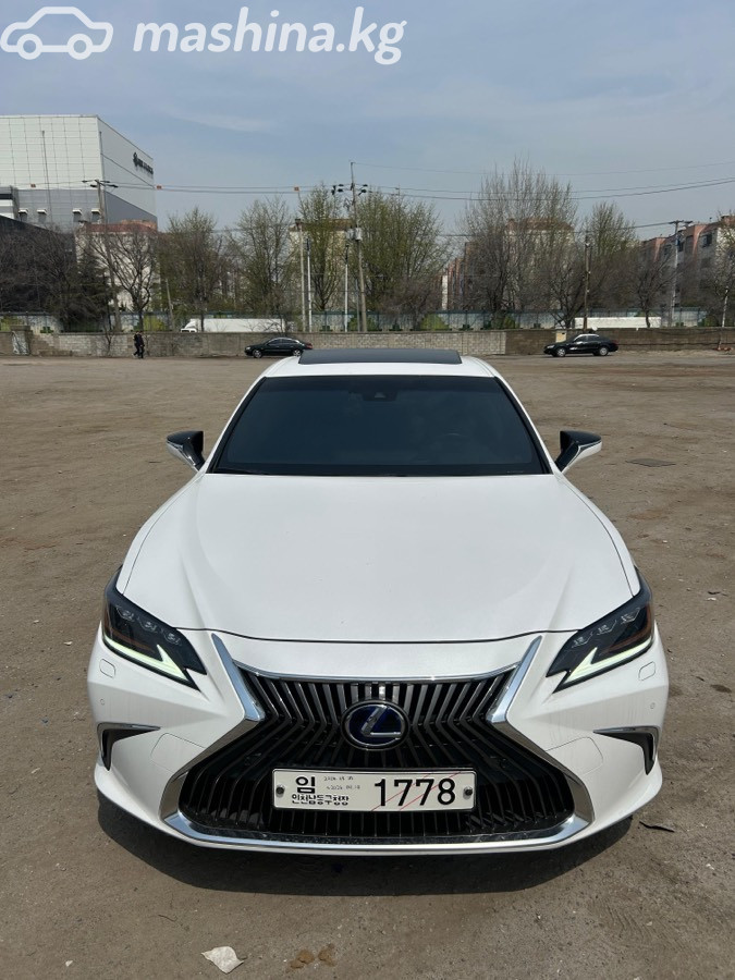 Lexus ES