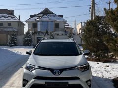 Сүрөт унаа Toyota RAV4