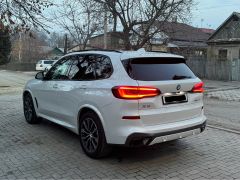 Photo of the vehicle BMW X5