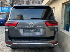 Photo of the vehicle Toyota Land Cruiser