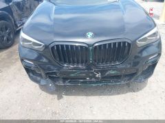 Photo of the vehicle BMW X5