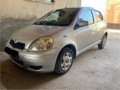 Photo of the vehicle Toyota Vitz