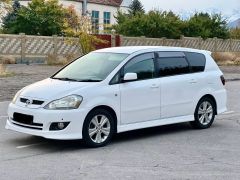 Фото авто Toyota Ipsum