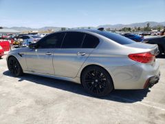 Photo of the vehicle BMW M5