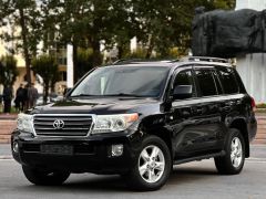 Photo of the vehicle Toyota Land Cruiser