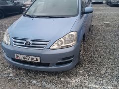 Сүрөт унаа Toyota Avensis Verso