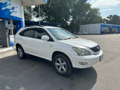 Сүрөт унаа Toyota Harrier