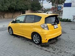 Фото авто Honda Fit