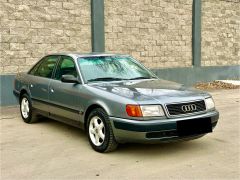 Photo of the vehicle Audi 100