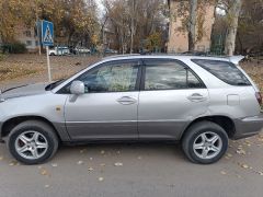 Сүрөт унаа Toyota Harrier