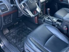 Сүрөт унаа Toyota Land Cruiser Prado