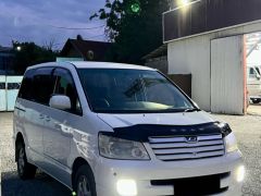 Сүрөт унаа Toyota Noah