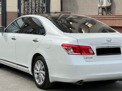 Photo of the vehicle Lexus ES