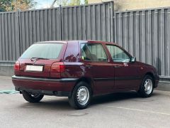 Photo of the vehicle Volkswagen Golf