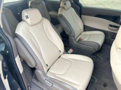 Сүрөт унаа Kia Carnival