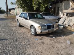 Сүрөт унаа Mercedes-Benz W124