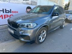 Photo of the vehicle BMW X5