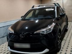 Фото авто Toyota C-HR