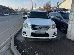 Photo of the vehicle Lexus LX