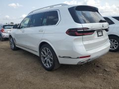 Photo of the vehicle BMW X7